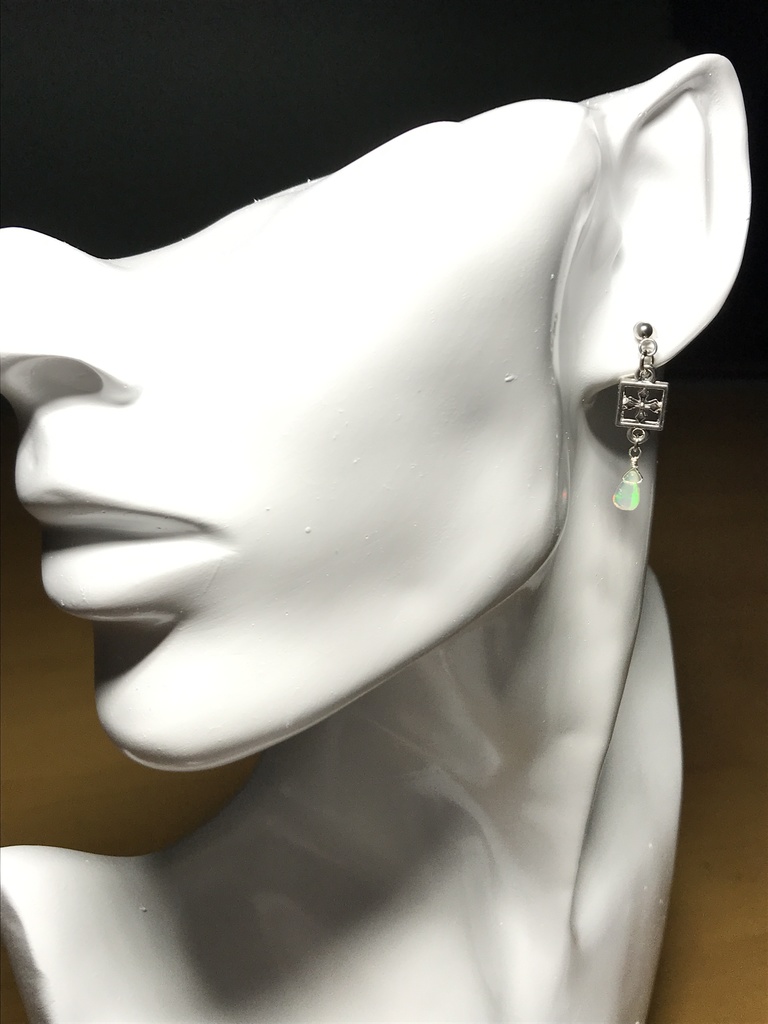 【試作品】オパールとクロスのピアス