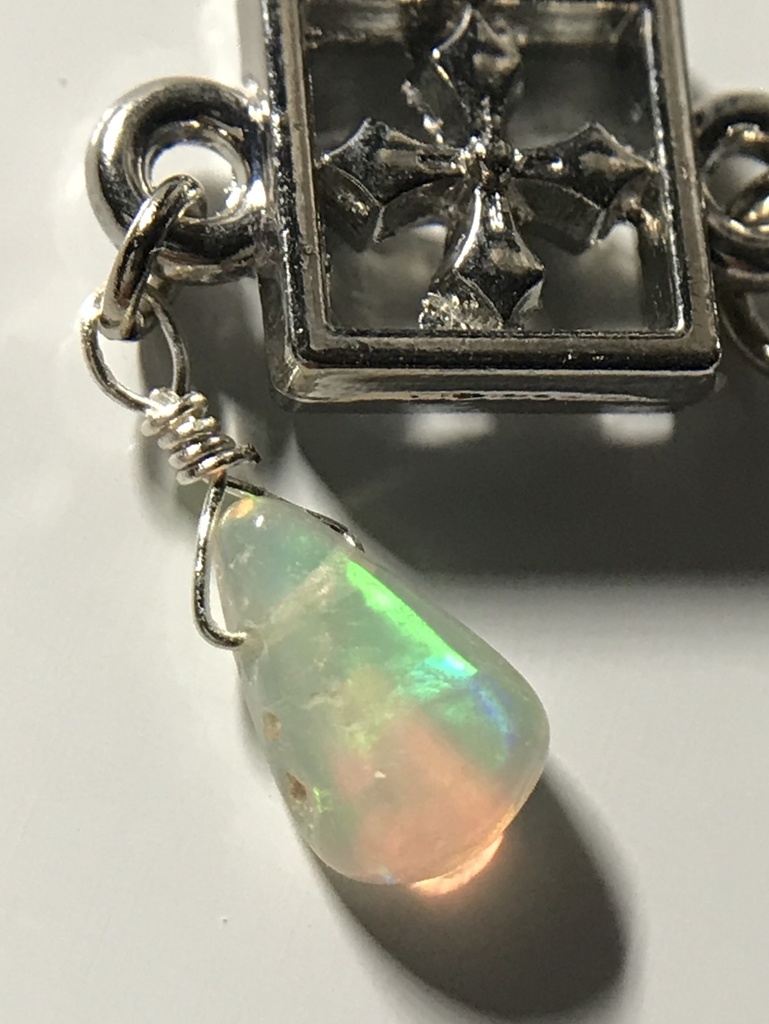 【試作品】オパールとクロスのピアス