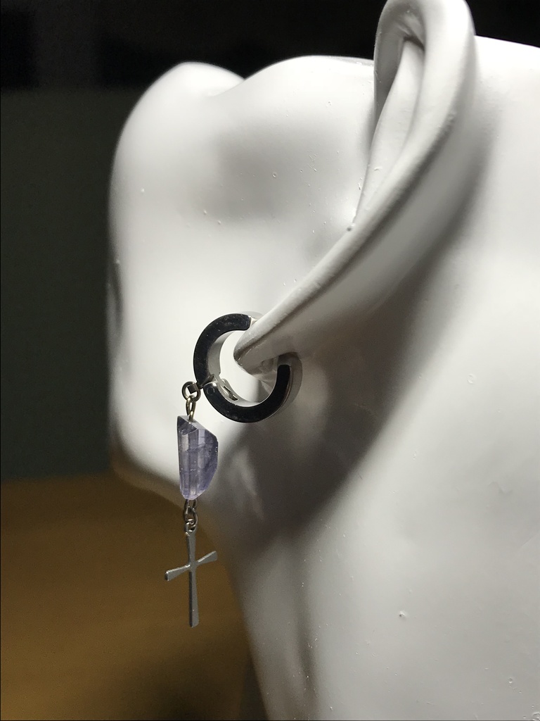 【試作品】【1個売り】アイオライトとクロスのフェイクピアス