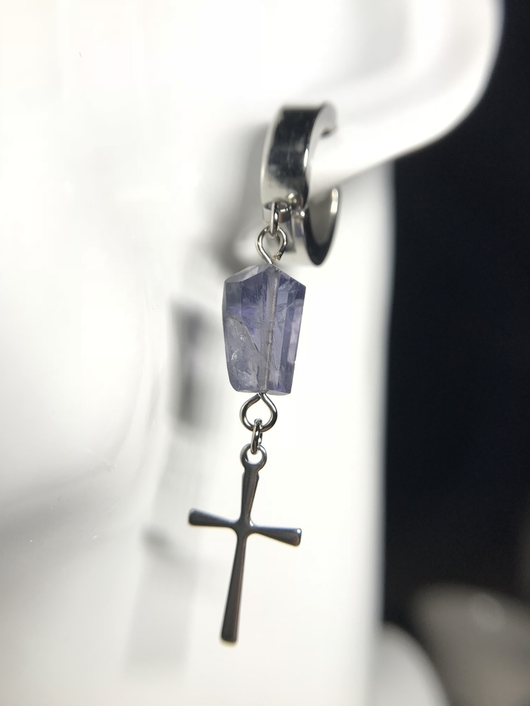 【試作品】【1個売り】アイオライトとクロスのフェイクピアス