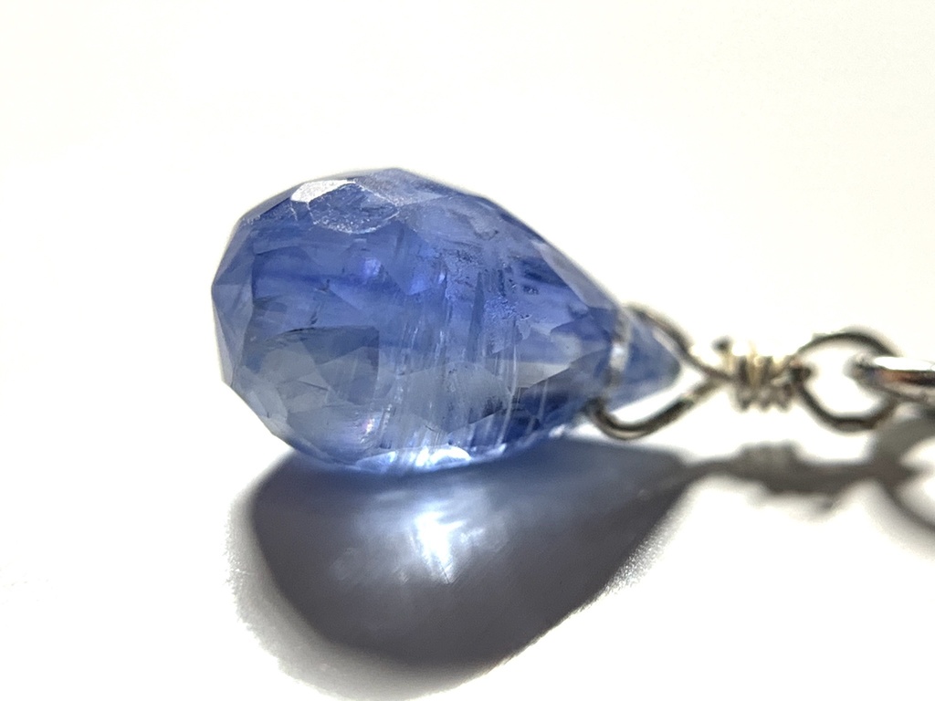 【再販】カイヤナイトとクロスのイヤーカフ