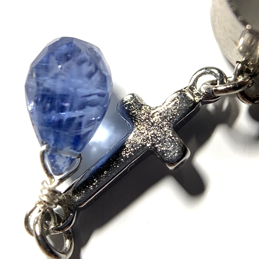 【再販】カイヤナイトとクロスのイヤーカフ