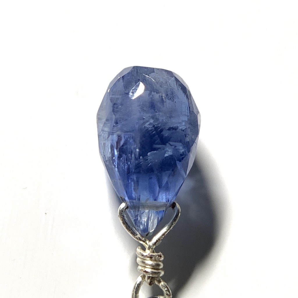 【再販】カイヤナイトとクロスのイヤーカフ