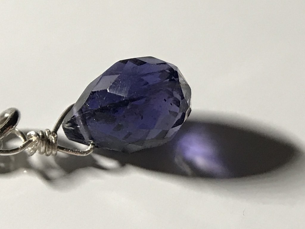 【試作品】アイオライトとクロスのイヤーカフ