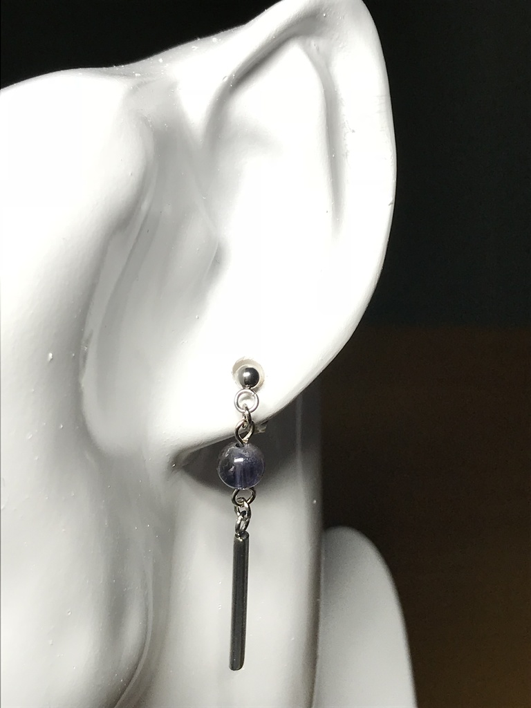 【試作品】【1個売り】アイオライトとスティックのピアス