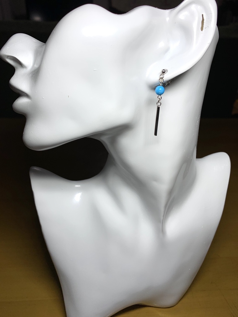 【再販】【1個売り】ターコイズとスティックのピアス