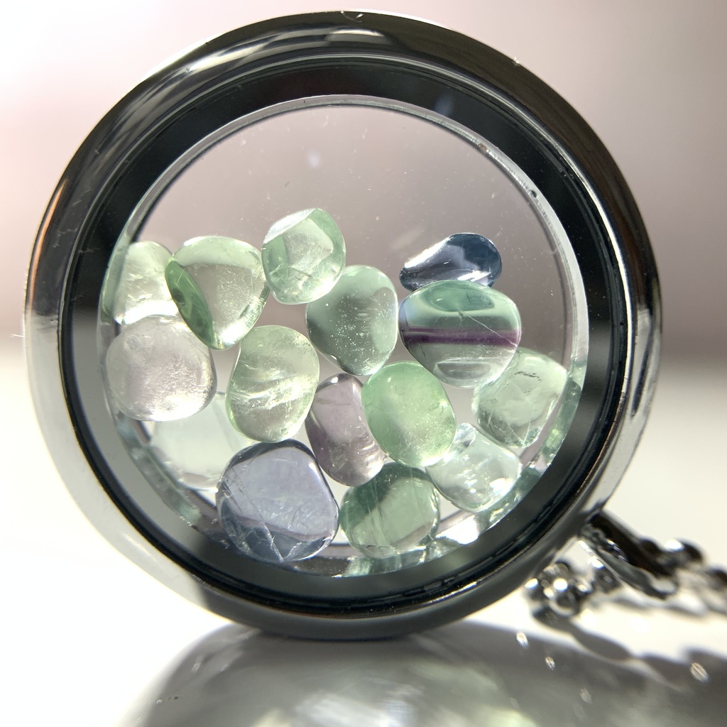 ロケットペンダントと4種のさざれセット