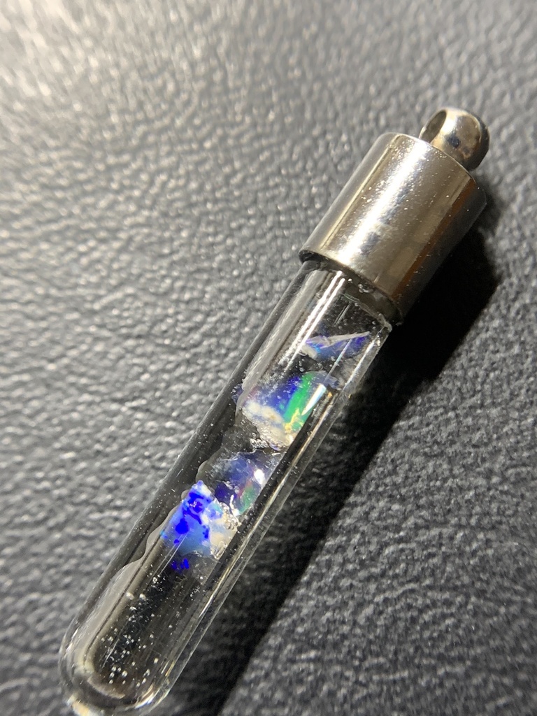 オパール入り試験管(小)D