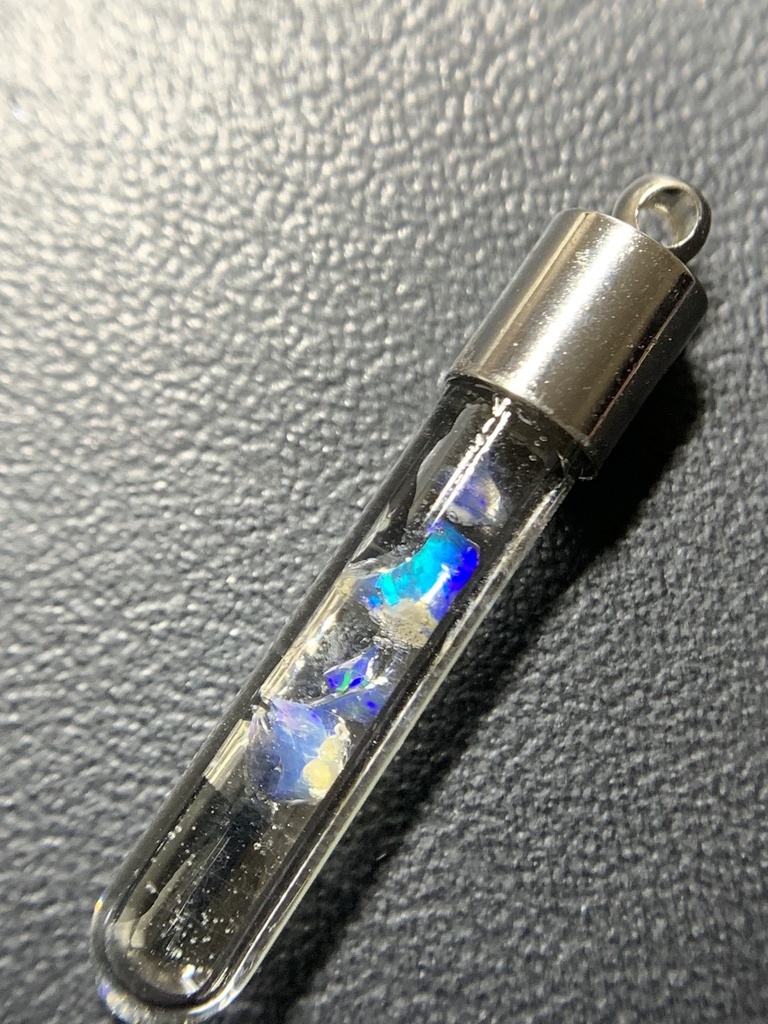 オパール入り試験管(小)D