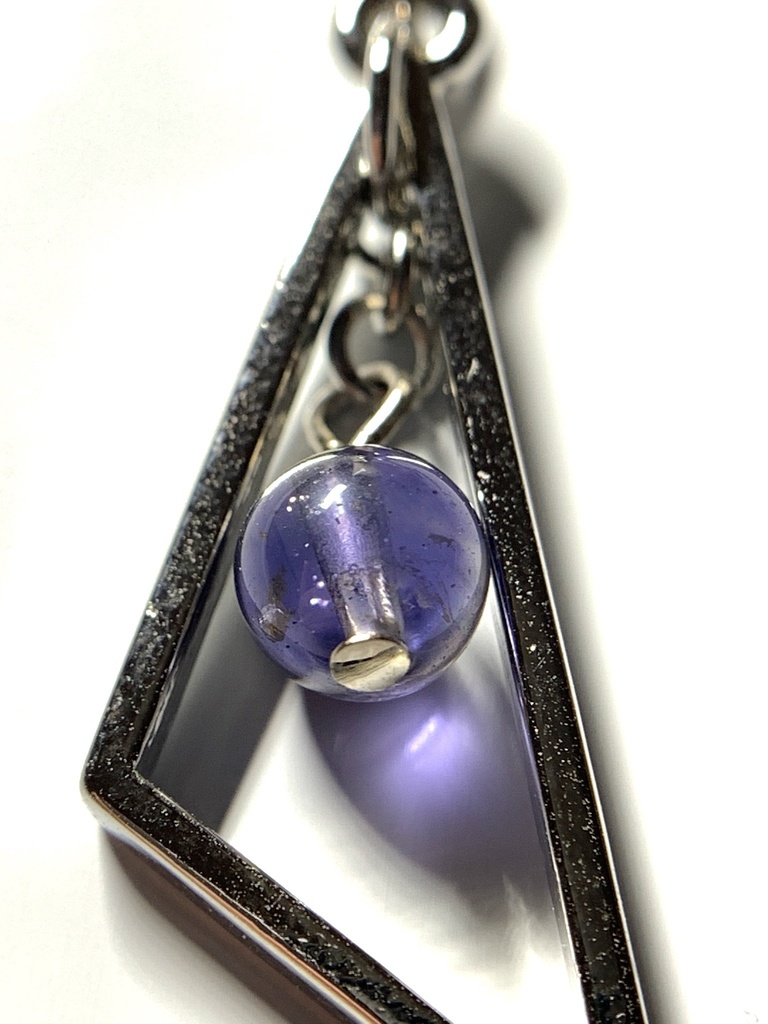 【1個売り】アイオライトとトライアングルのピアス