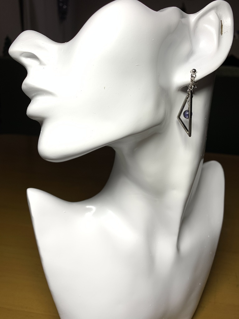 【1個売り】アイオライトとトライアングルのピアス