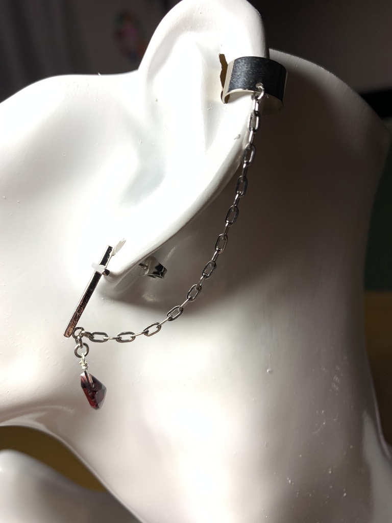 【1個売り】ガーネットとクロスのピアス&イヤーカフ