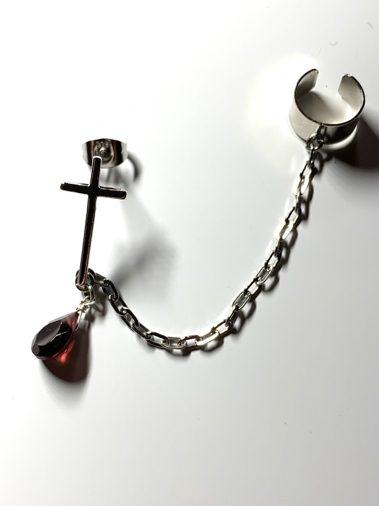 【1個売り】ガーネットとクロスのピアス&イヤーカフ