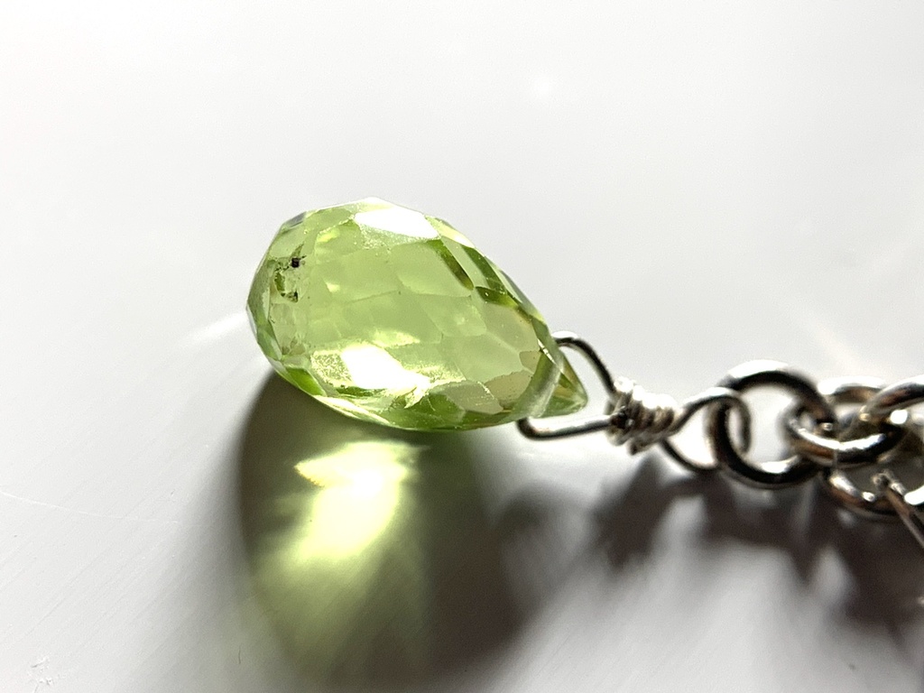 ペリドットとチェーンのリング