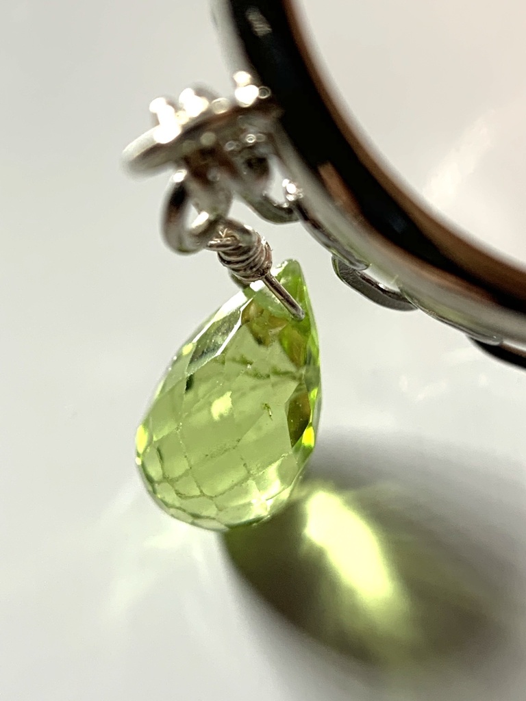 ペリドットとチェーンのリング