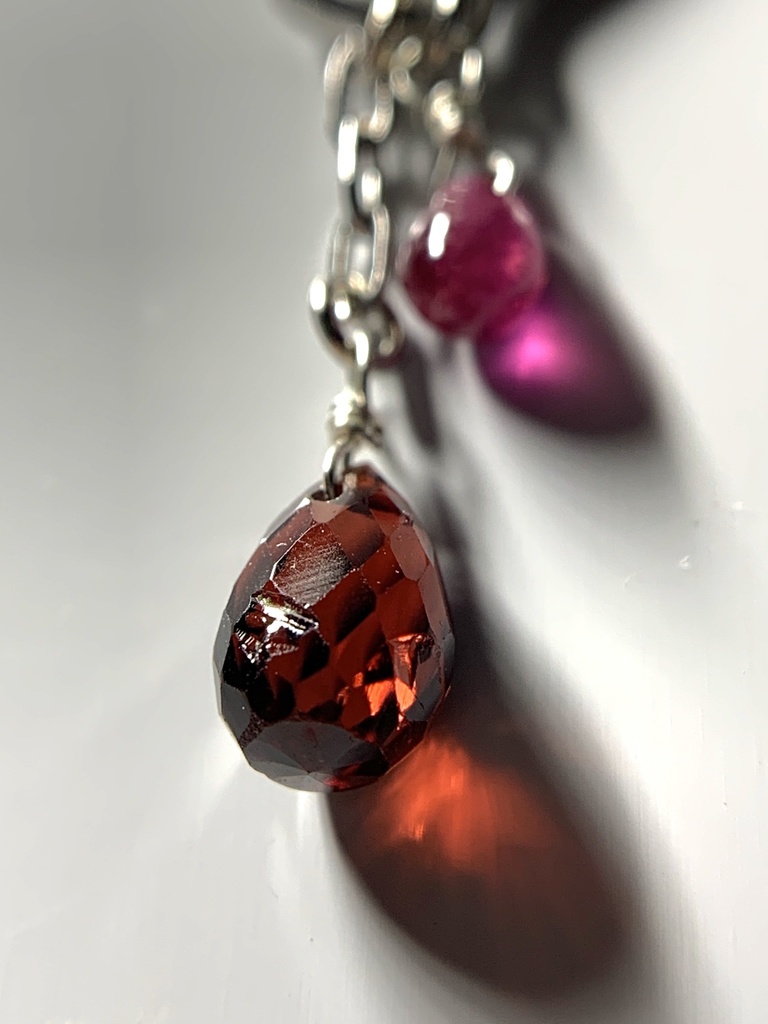 【1個売り】ガーネットとルビーとダブルハートのピアス