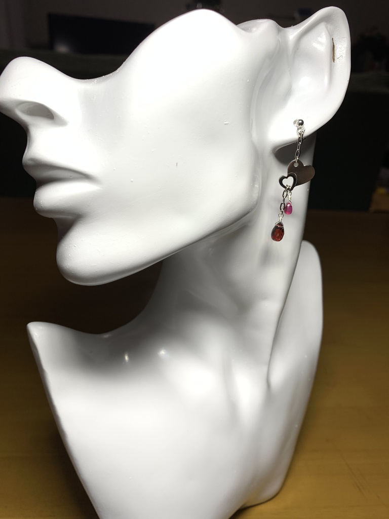 【1個売り】ガーネットとルビーとダブルハートのピアス