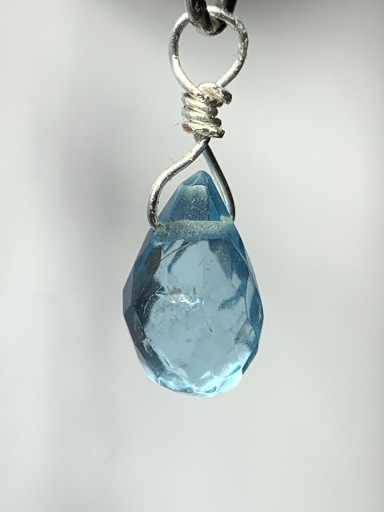 【再販】【1個売り】ブルーアパタイトとネコのピアス