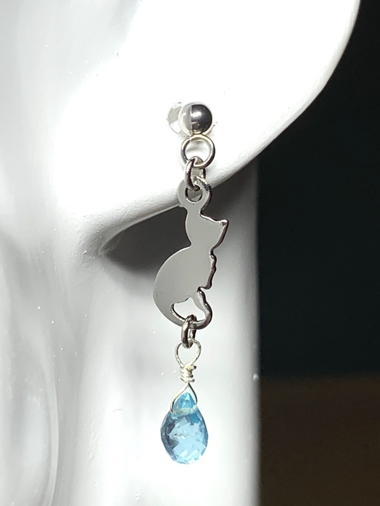 【再販】【1個売り】ブルーアパタイトとネコのピアス