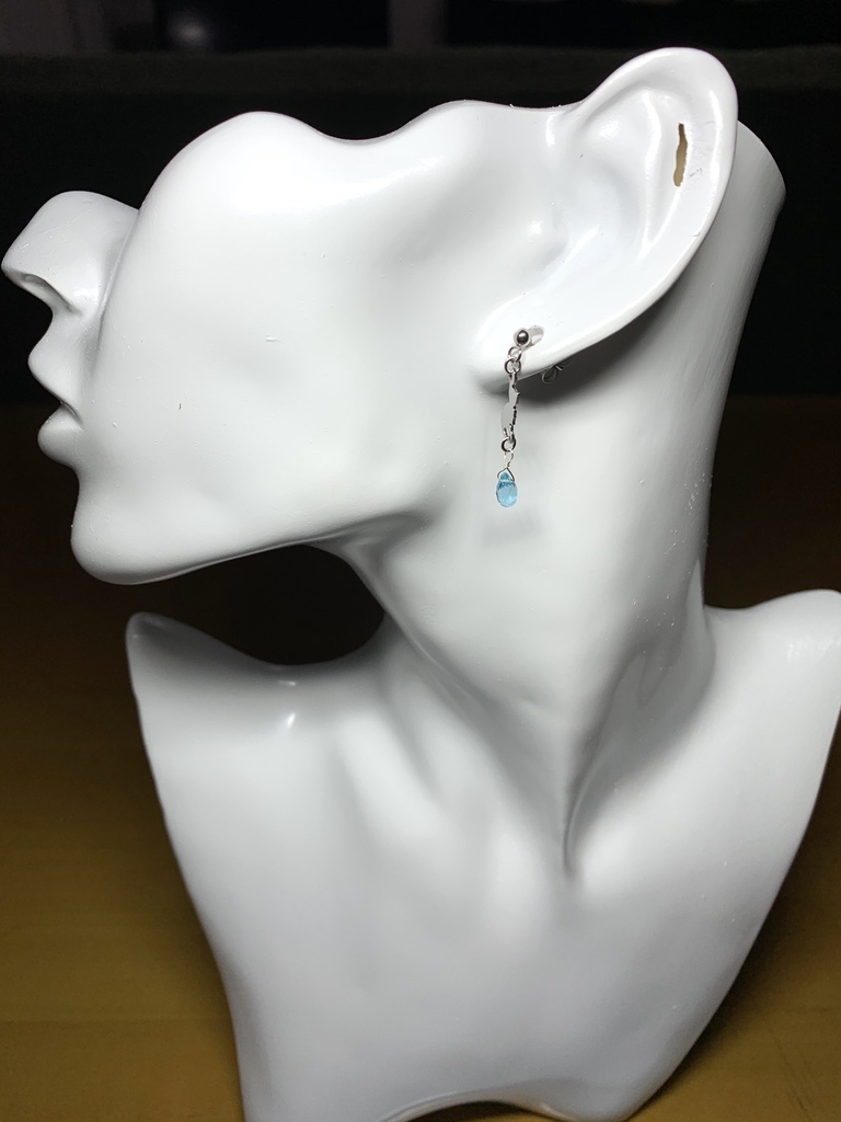 【再販】【1個売り】ブルーアパタイトとネコのピアス