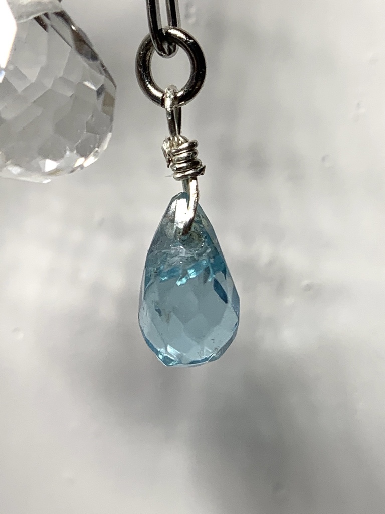 【再販】【1個売り】セロトニンと水晶とアパタイトのピアス