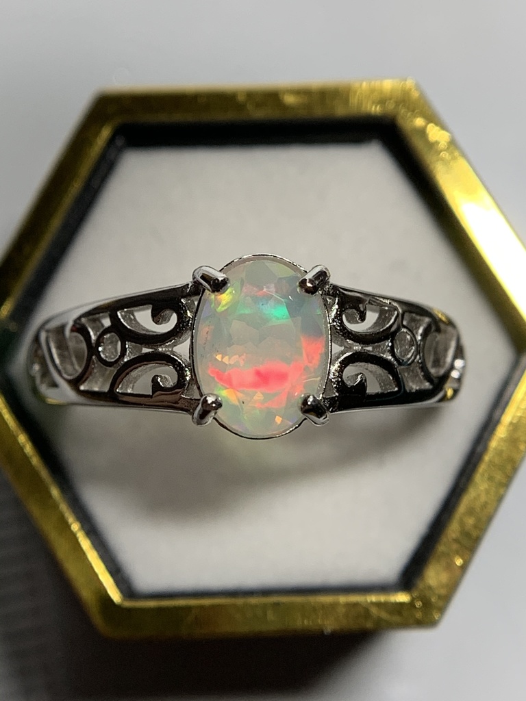 オパールのアラベスク調リング