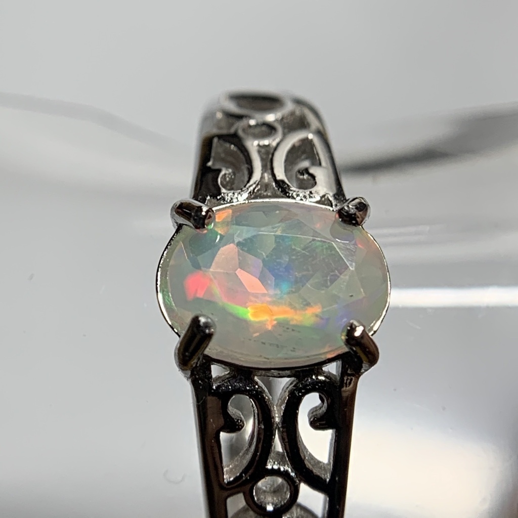 オパールのアラベスク調リング