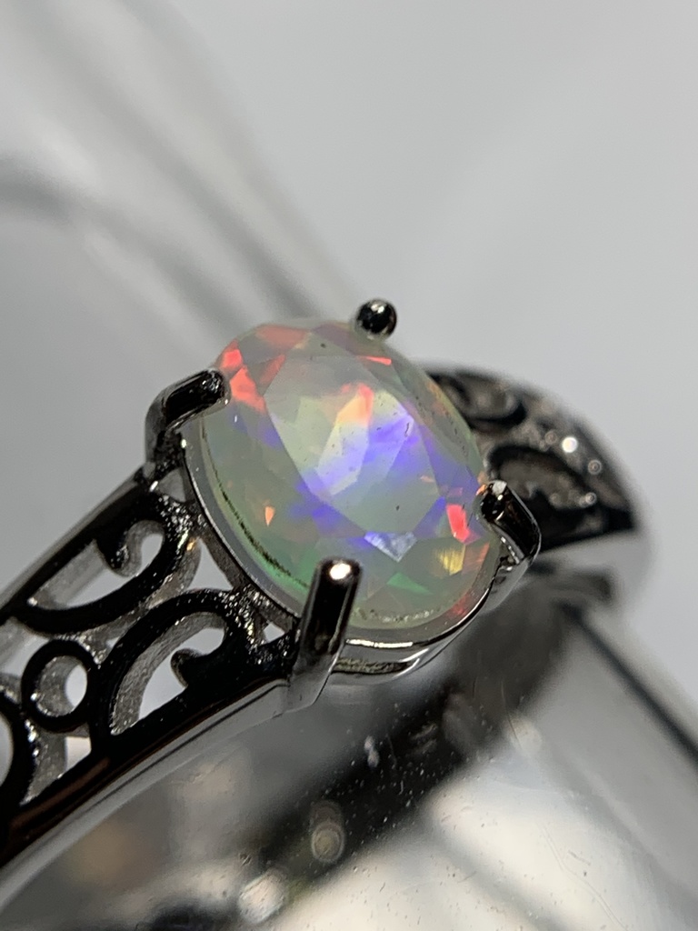 オパールのアラベスク調リング