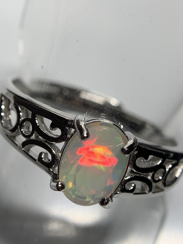 オパールのアラベスク調リング