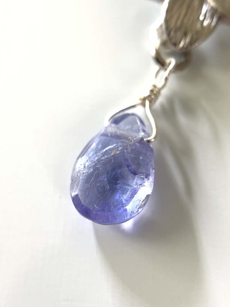 タンザナイトと紫陽花のネックレス