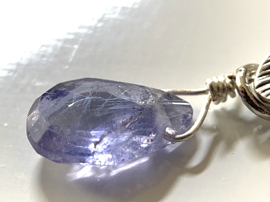 タンザナイトと紫陽花のネックレス