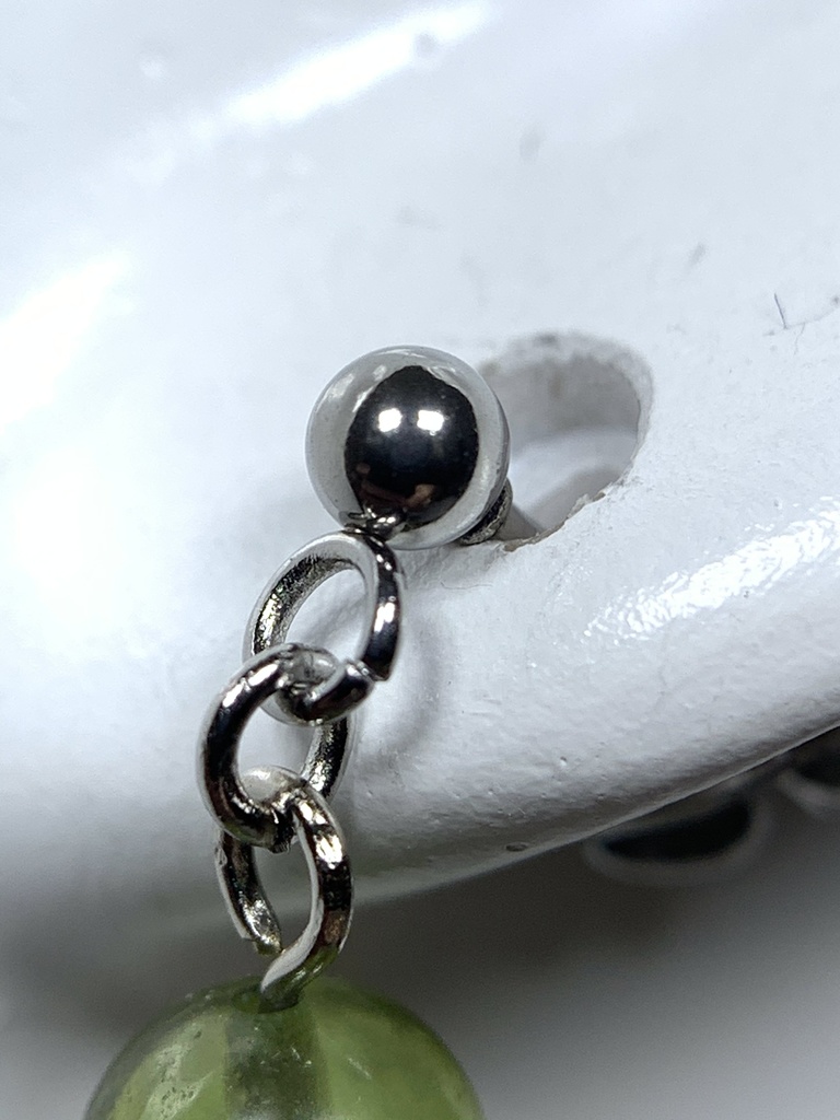 【再販】【1個売り】ペリドットとドロップのピアス
