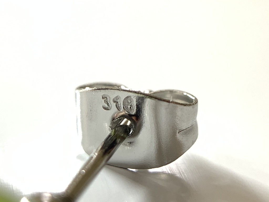 【再販】【1個売り】ペリドットとドロップのピアス