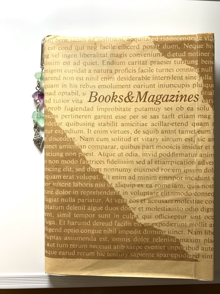 フローライトとボヘミアン風パーツのしおり