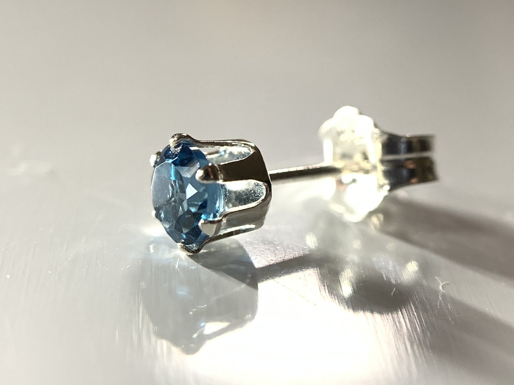 【1個売り】ロンドンブルートパーズのスタッドピアス 4mm