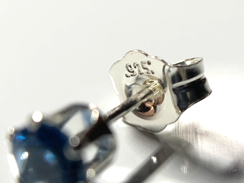 【1個売り】ロンドンブルートパーズのスタッドピアス 4mm