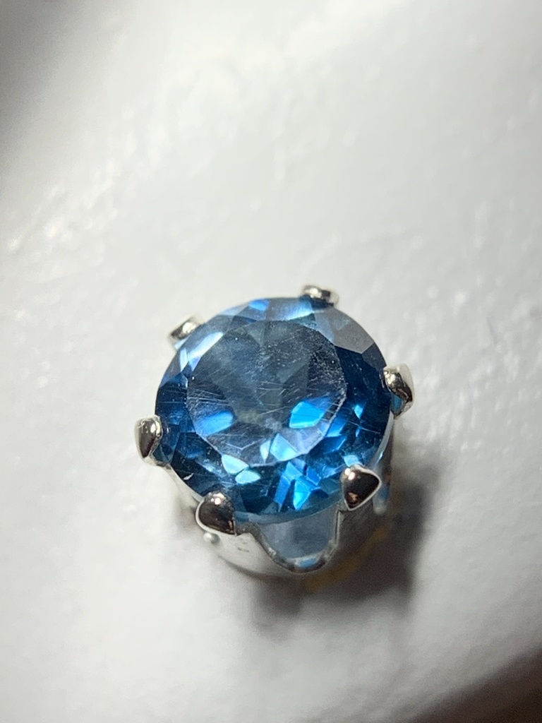 【1個売り】ロンドンブルートパーズのスタッドピアス 4mm