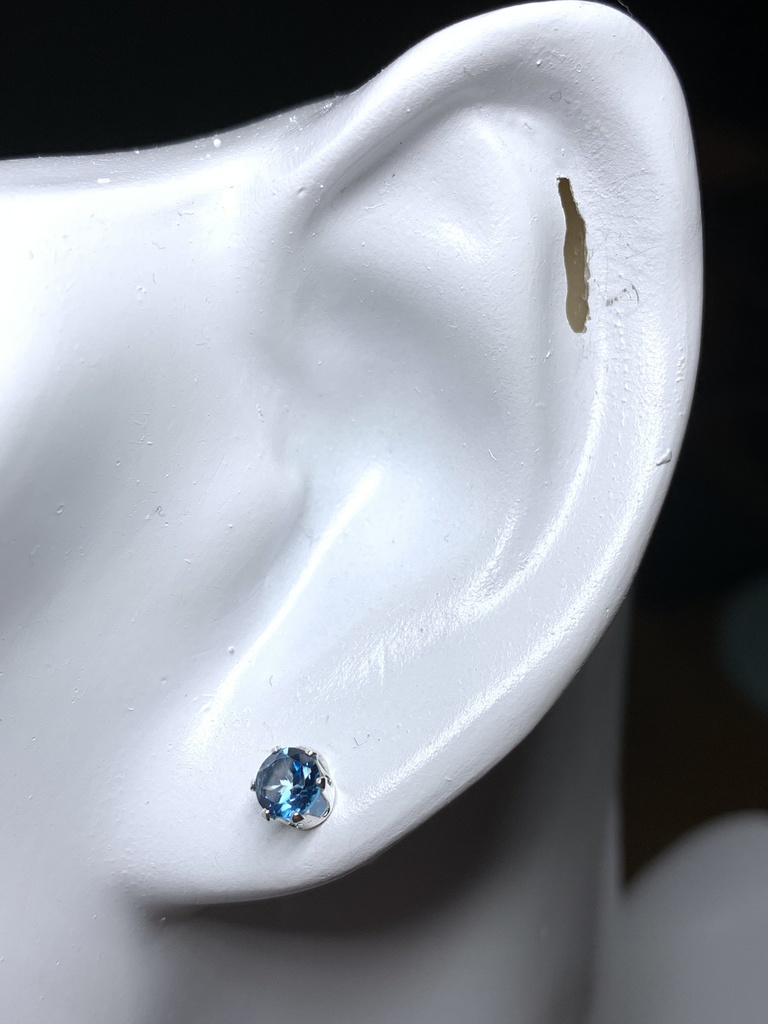 【1個売り】ロンドンブルートパーズのスタッドピアス 4mm