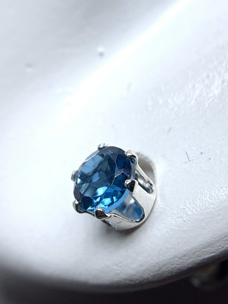 【1個売り】ロンドンブルートパーズのスタッドピアス 4mm