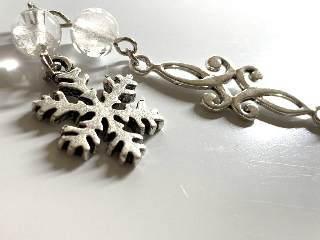 フローライトと水晶と雪の結晶のしおり