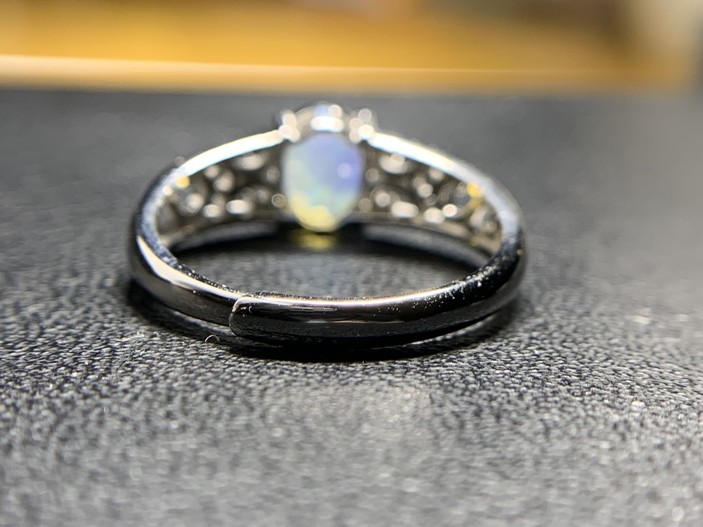 オパールのアラベスク調リングB