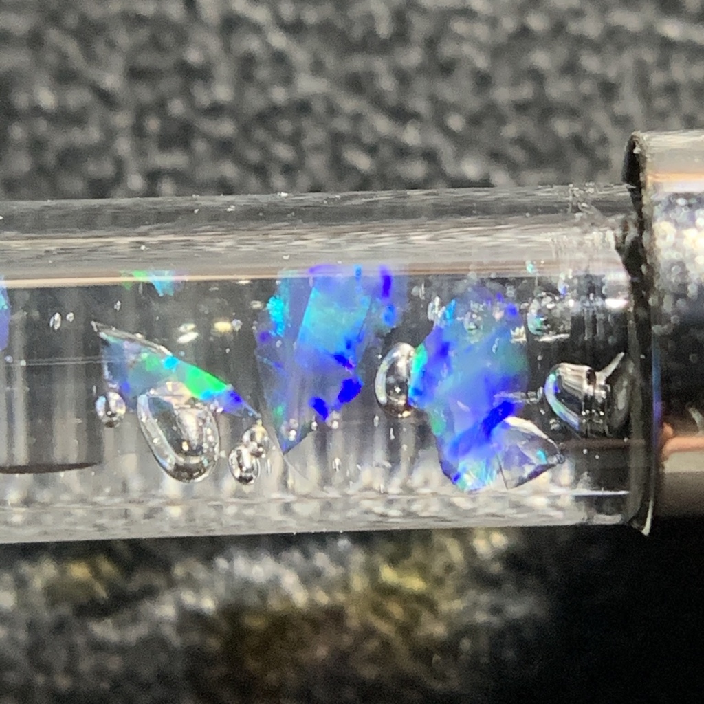 (訳あり)オパール入り試験管(小)F