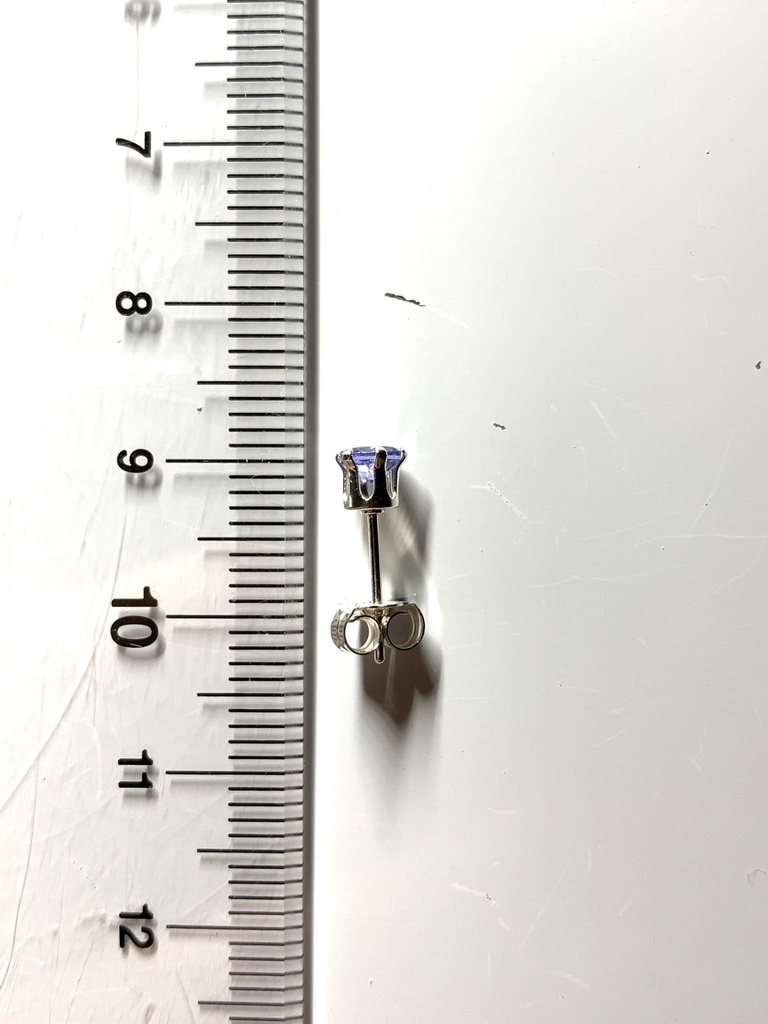 【1個売り】タンザナイトのスタッドピアス 4mm