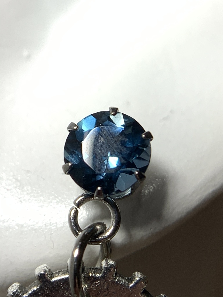 【1個売り】ロンドンブルートパーズと歯車のピアス