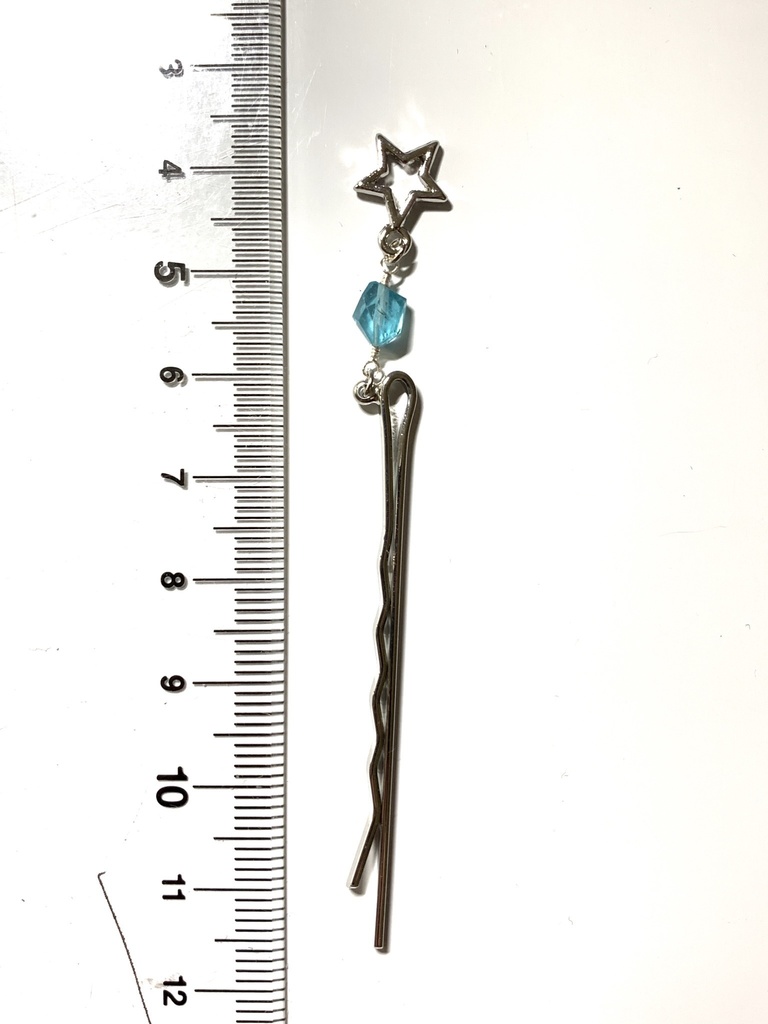 ブルーアパタイトとスターのヘアピン
