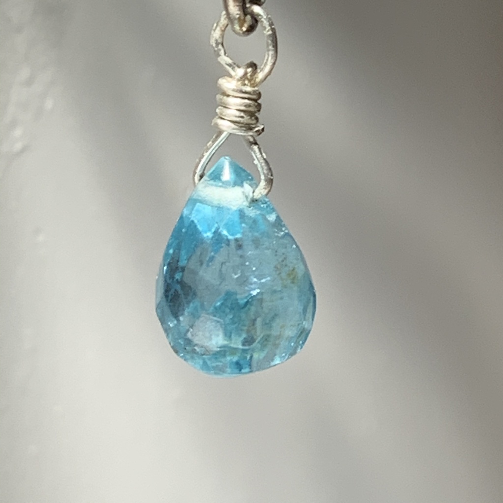 【1個売り】アマゾナイトとブルーアパタイトの夏色ピアス