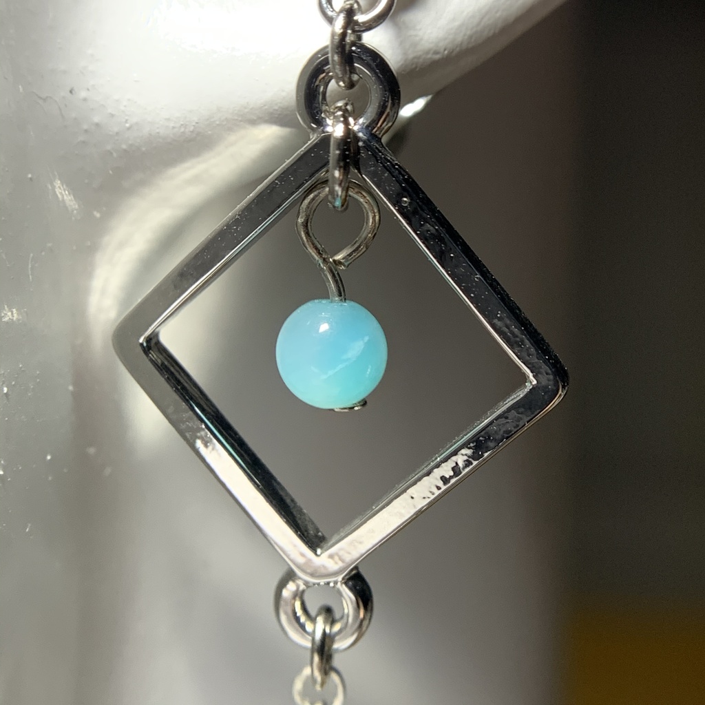 【1個売り】アマゾナイトとブルーアパタイトの夏色ピアス