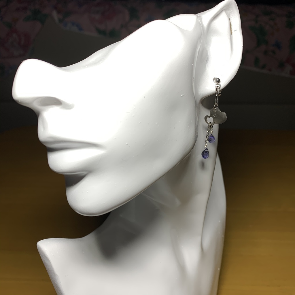 【1個売り】アイオライトとダブルハートのピアス