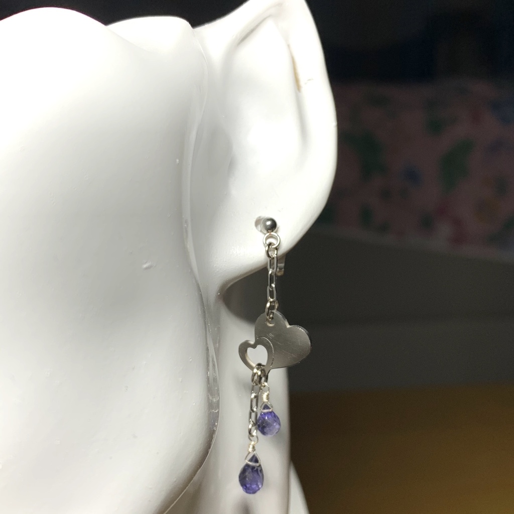【1個売り】アイオライトとダブルハートのピアス