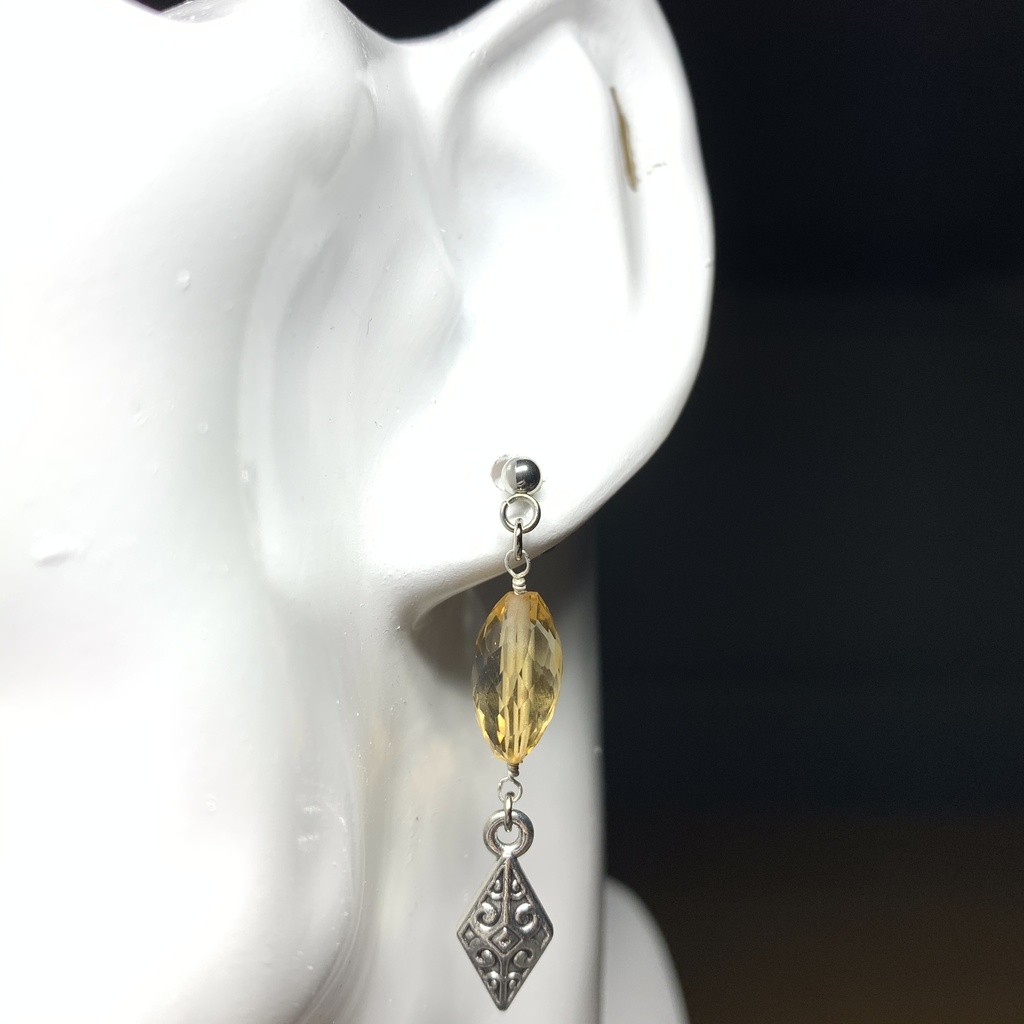 【1個売り】シトリンとボヘミアン風パーツのピアス
